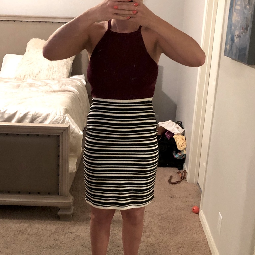 Fitted pencil skirt (more of M/L fit!)